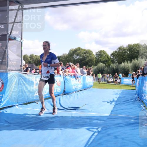 25.08.2024 - Elbe Triathlon Hamburg H.Heesch http://msf.ph/oto/6874617 25.08.2024 11:39:18 Ziel 673, 734, 1460 meine-sportfotos.de