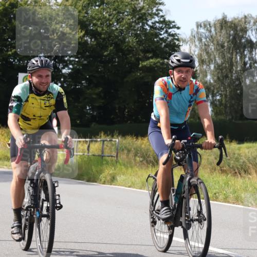 25.08.2024 - Elbe Triathlon Hamburg Fuchs,  Jonas http://msf.ph/oto/6874622 25.08.2024 12:35:00 Radfahren  meine-sportfotos.de