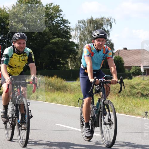 25.08.2024 - Elbe Triathlon Hamburg Fuchs,  Jonas http://msf.ph/oto/6874626 25.08.2024 12:35:00 Radfahren  meine-sportfotos.de