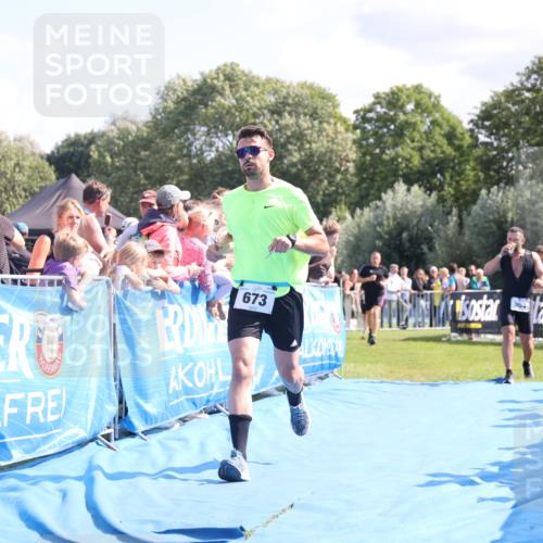 25.08.2024 - Elbe Triathlon Hamburg H.Heesch http://msf.ph/oto/6874638 25.08.2024 11:39:24 Ziel 304, 497, 673, 707, 1460 meine-sportfotos.de