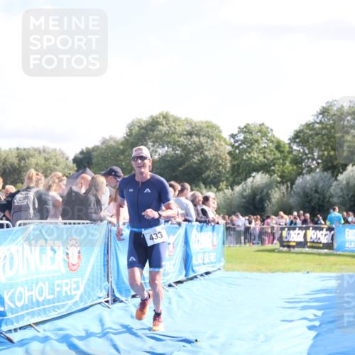25.08.2024 - Elbe Triathlon Hamburg H.Heesch http://msf.ph/oto/6874650 25.08.2024 11:13:25 Ziel 433, 623 meine-sportfotos.de