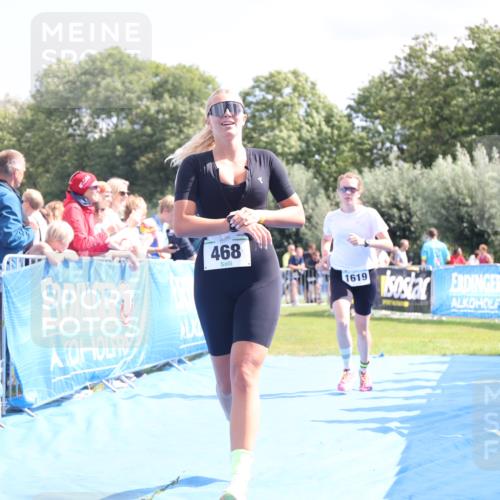 25.08.2024 - Elbe Triathlon Hamburg H.Heesch http://msf.ph/oto/6874652 25.08.2024 12:01:30 Ziel 468, 1619 meine-sportfotos.de