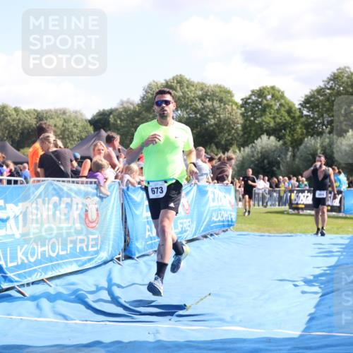 25.08.2024 - Elbe Triathlon Hamburg H.Heesch http://msf.ph/oto/6874654 25.08.2024 11:39:24 Ziel 304, 497, 673, 707, 1460 meine-sportfotos.de