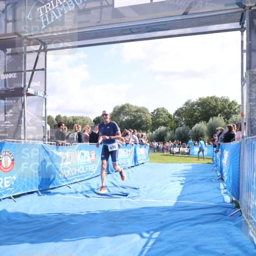 25.08.2024 - Elbe Triathlon Hamburg H.Heesch http://msf.ph/oto/6874659 25.08.2024 11:13:25 Ziel 433, 623 meine-sportfotos.de