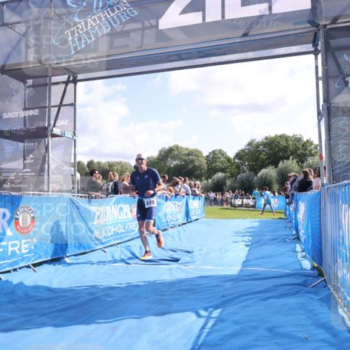 25.08.2024 - Elbe Triathlon Hamburg H.Heesch http://msf.ph/oto/6874664 25.08.2024 11:13:25 Ziel 433, 623 meine-sportfotos.de