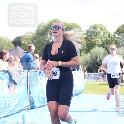 25.08.2024 - Elbe Triathlon Hamburg H.Heesch http://msf.ph/oto/6874681 25.08.2024 12:01:31 Ziel 468, 1619 meine-sportfotos.de