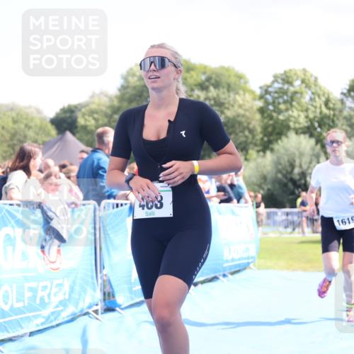 25.08.2024 - Elbe Triathlon Hamburg H.Heesch http://msf.ph/oto/6874688 25.08.2024 12:01:31 Ziel 468, 1619 meine-sportfotos.de