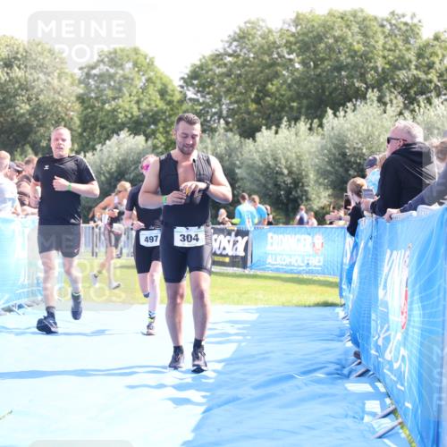 25.08.2024 - Elbe Triathlon Hamburg H.Heesch http://msf.ph/oto/6874693 25.08.2024 11:39:29 Ziel 304, 497, 673, 707 meine-sportfotos.de