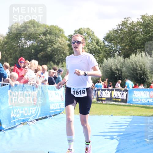25.08.2024 - Elbe Triathlon Hamburg H.Heesch http://msf.ph/oto/6874700 25.08.2024 12:01:32 Ziel 468, 1619 meine-sportfotos.de