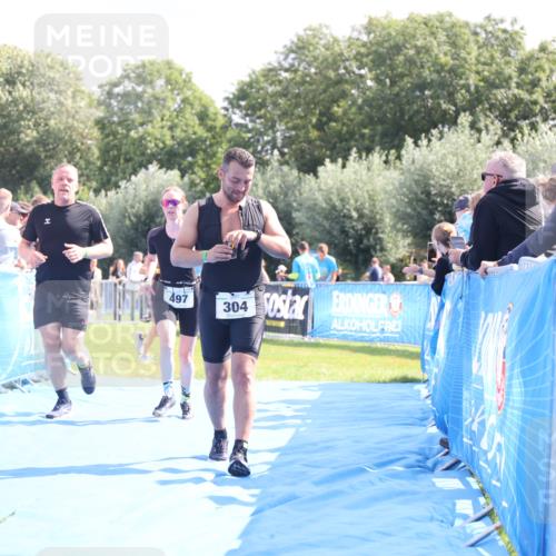 25.08.2024 - Elbe Triathlon Hamburg H.Heesch http://msf.ph/oto/6874702 25.08.2024 11:39:29 Ziel 304, 497, 673, 707 meine-sportfotos.de