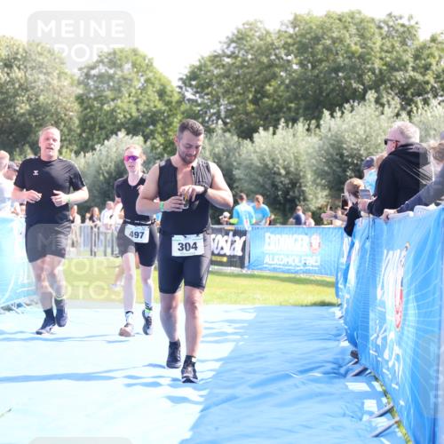 25.08.2024 - Elbe Triathlon Hamburg H.Heesch http://msf.ph/oto/6874704 25.08.2024 11:39:29 Ziel 304, 497, 673, 707 meine-sportfotos.de