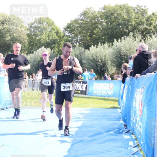 25.08.2024 - Elbe Triathlon Hamburg H.Heesch http://msf.ph/oto/6874708 25.08.2024 11:39:29 Ziel 304, 497, 673, 707 meine-sportfotos.de