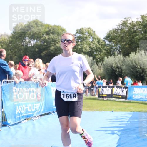 25.08.2024 - Elbe Triathlon Hamburg H.Heesch http://msf.ph/oto/6874716 25.08.2024 12:01:32 Ziel 468, 1619 meine-sportfotos.de