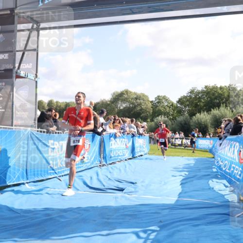25.08.2024 - Elbe Triathlon Hamburg H.Heesch http://msf.ph/oto/6874719 25.08.2024 11:13:39 Ziel 119, 581, 583, 678 meine-sportfotos.de