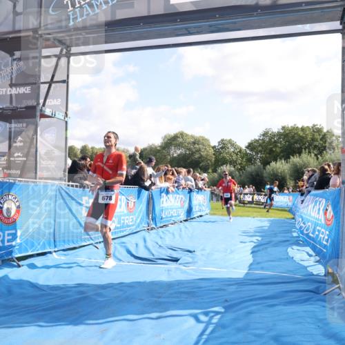 25.08.2024 - Elbe Triathlon Hamburg H.Heesch http://msf.ph/oto/6874722 25.08.2024 11:13:39 Ziel 119, 581, 583, 678 meine-sportfotos.de