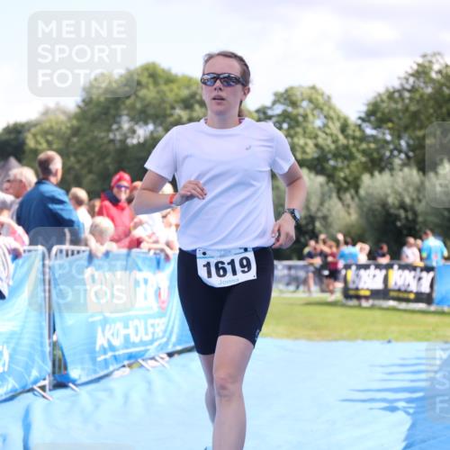 25.08.2024 - Elbe Triathlon Hamburg H.Heesch http://msf.ph/oto/6874727 25.08.2024 12:01:32 Ziel 468, 1619 meine-sportfotos.de