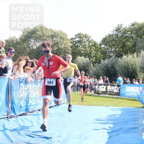 25.08.2024 - Elbe Triathlon Hamburg H.Heesch http://msf.ph/oto/6874728 25.08.2024 11:13:41 Ziel 119, 581, 583, 678 meine-sportfotos.de