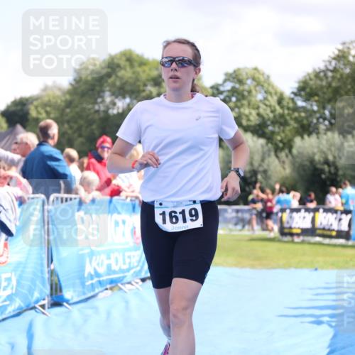 25.08.2024 - Elbe Triathlon Hamburg H.Heesch http://msf.ph/oto/6874730 25.08.2024 12:01:32 Ziel 468, 1619 meine-sportfotos.de