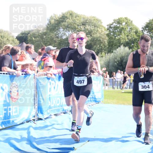 25.08.2024 - Elbe Triathlon Hamburg H.Heesch http://msf.ph/oto/6874733 25.08.2024 11:39:30 Ziel 304, 497, 673, 707 meine-sportfotos.de
