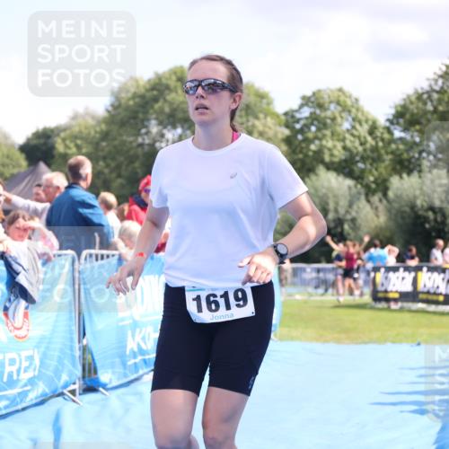 25.08.2024 - Elbe Triathlon Hamburg H.Heesch http://msf.ph/oto/6874737 25.08.2024 12:01:33 Ziel 468, 1619 meine-sportfotos.de