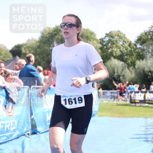 25.08.2024 - Elbe Triathlon Hamburg H.Heesch http://msf.ph/oto/6874740 25.08.2024 12:01:33 Ziel 468, 1619 meine-sportfotos.de