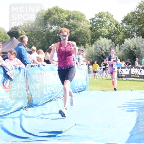 25.08.2024 - Elbe Triathlon Hamburg H.Heesch http://msf.ph/oto/6874754 25.08.2024 12:01:40 Ziel 1563, 1628 meine-sportfotos.de