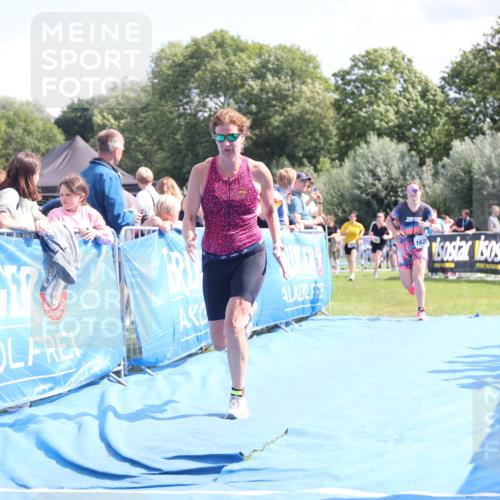 25.08.2024 - Elbe Triathlon Hamburg H.Heesch http://msf.ph/oto/6874763 25.08.2024 12:01:40 Ziel 1563, 1628 meine-sportfotos.de