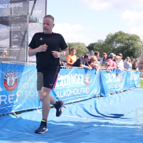 25.08.2024 - Elbe Triathlon Hamburg H.Heesch http://msf.ph/oto/6874772 25.08.2024 11:39:32 Ziel 304, 497, 507, 673, 707 meine-sportfotos.de