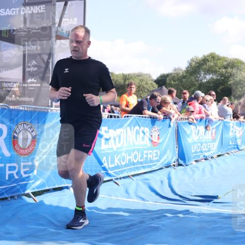 25.08.2024 - Elbe Triathlon Hamburg H.Heesch http://msf.ph/oto/6874773 25.08.2024 11:39:32 Ziel 304, 497, 507, 673, 707 meine-sportfotos.de