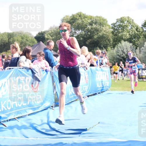 25.08.2024 - Elbe Triathlon Hamburg H.Heesch http://msf.ph/oto/6874781 25.08.2024 12:01:41 Ziel 1510, 1563, 1628 meine-sportfotos.de