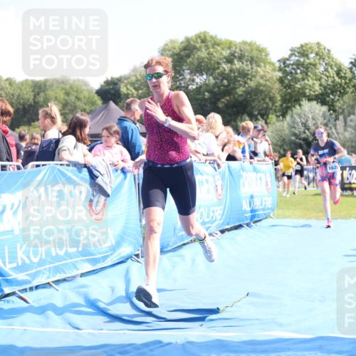 25.08.2024 - Elbe Triathlon Hamburg H.Heesch http://msf.ph/oto/6874784 25.08.2024 12:01:41 Ziel 1510, 1563, 1628 meine-sportfotos.de