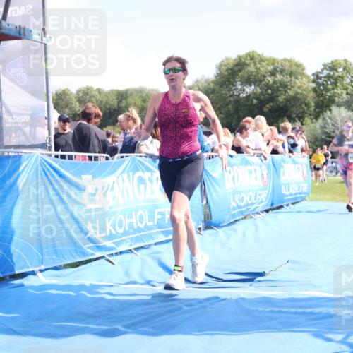 25.08.2024 - Elbe Triathlon Hamburg H.Heesch http://msf.ph/oto/6874800 25.08.2024 12:01:41 Ziel 1510, 1563, 1628 meine-sportfotos.de