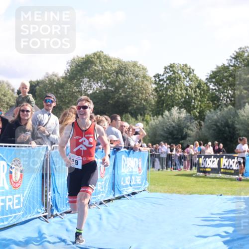 25.08.2024 - Elbe Triathlon Hamburg H.Heesch http://msf.ph/oto/6874805 25.08.2024 11:13:44 Ziel 119, 581, 583, 678 meine-sportfotos.de