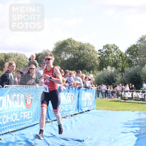 25.08.2024 - Elbe Triathlon Hamburg H.Heesch http://msf.ph/oto/6874816 25.08.2024 11:13:44 Ziel 119, 581, 583, 678 meine-sportfotos.de