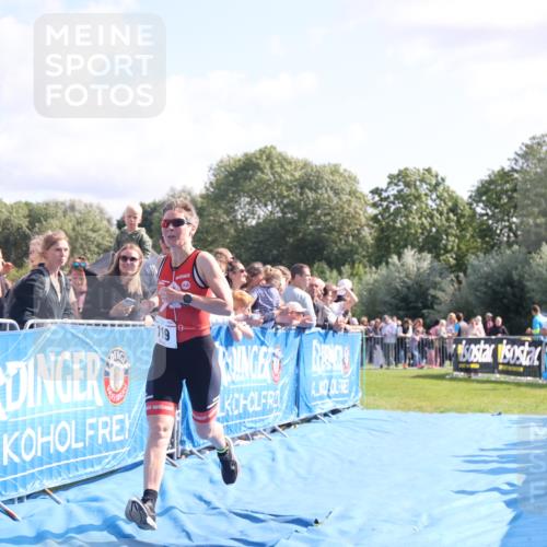25.08.2024 - Elbe Triathlon Hamburg H.Heesch http://msf.ph/oto/6874819 25.08.2024 11:13:44 Ziel 119, 581, 583, 678 meine-sportfotos.de