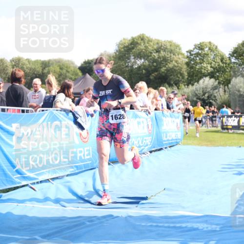 25.08.2024 - Elbe Triathlon Hamburg H.Heesch http://msf.ph/oto/6874830 25.08.2024 12:01:43 Ziel 508, 1510, 1563, 1628 meine-sportfotos.de