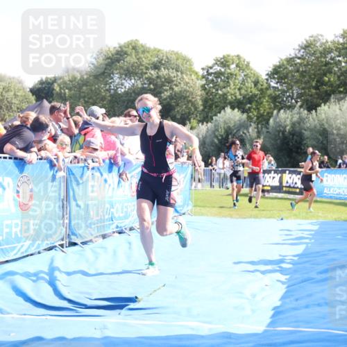25.08.2024 - Elbe Triathlon Hamburg H.Heesch http://msf.ph/oto/6874832 25.08.2024 11:39:38 Ziel 304, 497, 507, 707, 781, 1411 meine-sportfotos.de