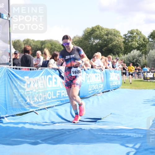 25.08.2024 - Elbe Triathlon Hamburg H.Heesch http://msf.ph/oto/6874836 25.08.2024 12:01:43 Ziel 508, 1510, 1563, 1628 meine-sportfotos.de