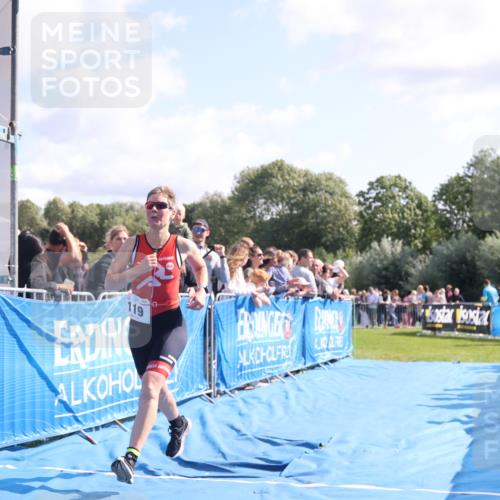 25.08.2024 - Elbe Triathlon Hamburg H.Heesch http://msf.ph/oto/6874837 25.08.2024 11:13:45 Ziel 119, 581, 583, 678 meine-sportfotos.de