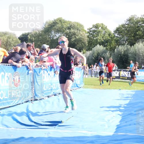 25.08.2024 - Elbe Triathlon Hamburg H.Heesch http://msf.ph/oto/6874838 25.08.2024 11:39:38 Ziel 304, 497, 507, 707, 781, 1411 meine-sportfotos.de