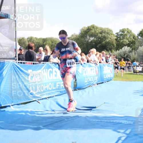 25.08.2024 - Elbe Triathlon Hamburg H.Heesch http://msf.ph/oto/6874839 25.08.2024 12:01:43 Ziel 508, 1510, 1563, 1628 meine-sportfotos.de