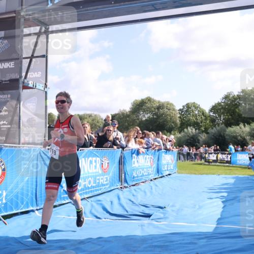 25.08.2024 - Elbe Triathlon Hamburg H.Heesch http://msf.ph/oto/6874860 25.08.2024 11:13:45 Ziel 119, 581, 583, 678 meine-sportfotos.de