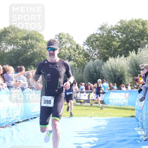 25.08.2024 - Elbe Triathlon Hamburg H.Heesch http://msf.ph/oto/6874862 25.08.2024 11:13:54 Ziel 398, 660 meine-sportfotos.de