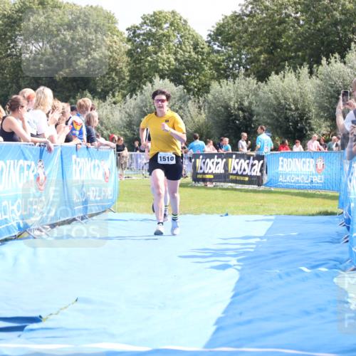 25.08.2024 - Elbe Triathlon Hamburg H.Heesch http://msf.ph/oto/6874863 25.08.2024 12:01:47 Ziel 508, 1510, 1563, 1628 meine-sportfotos.de