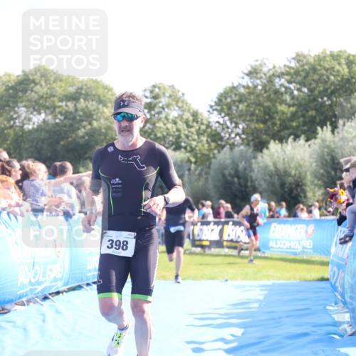 25.08.2024 - Elbe Triathlon Hamburg H.Heesch http://msf.ph/oto/6874868 25.08.2024 11:13:54 Ziel 398, 660 meine-sportfotos.de