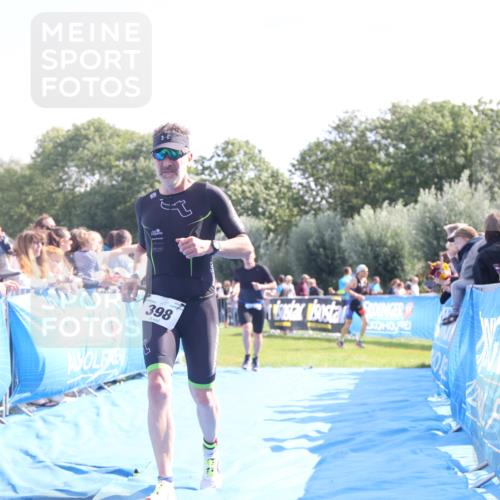 25.08.2024 - Elbe Triathlon Hamburg H.Heesch http://msf.ph/oto/6874874 25.08.2024 11:13:54 Ziel 398, 660 meine-sportfotos.de
