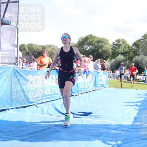 25.08.2024 - Elbe Triathlon Hamburg H.Heesch http://msf.ph/oto/6874882 25.08.2024 11:39:39 Ziel 304, 507, 707, 781, 1411 meine-sportfotos.de