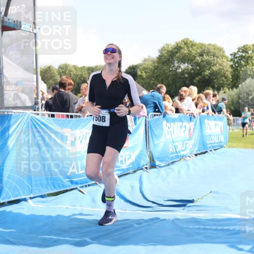 25.08.2024 - Elbe Triathlon Hamburg H.Heesch http://msf.ph/oto/6874905 25.08.2024 12:01:50 Ziel 508, 1510, 1571, 1628 meine-sportfotos.de
