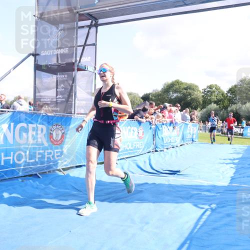 25.08.2024 - Elbe Triathlon Hamburg H.Heesch http://msf.ph/oto/6874911 25.08.2024 11:39:39 Ziel 304, 507, 707, 781, 1411 meine-sportfotos.de