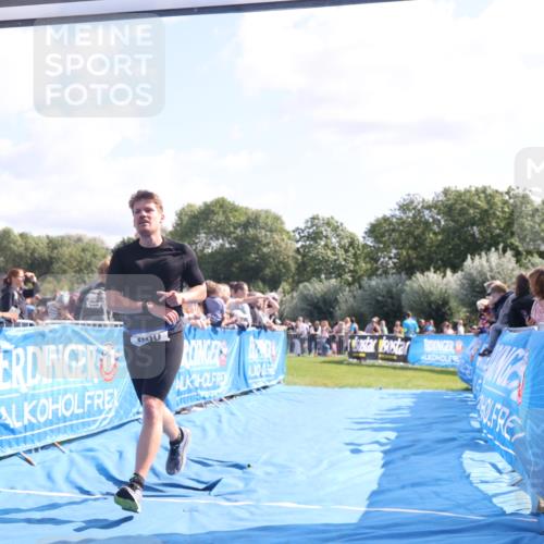 25.08.2024 - Elbe Triathlon Hamburg H.Heesch http://msf.ph/oto/6874926 25.08.2024 11:13:57 Ziel 398, 592, 660 meine-sportfotos.de